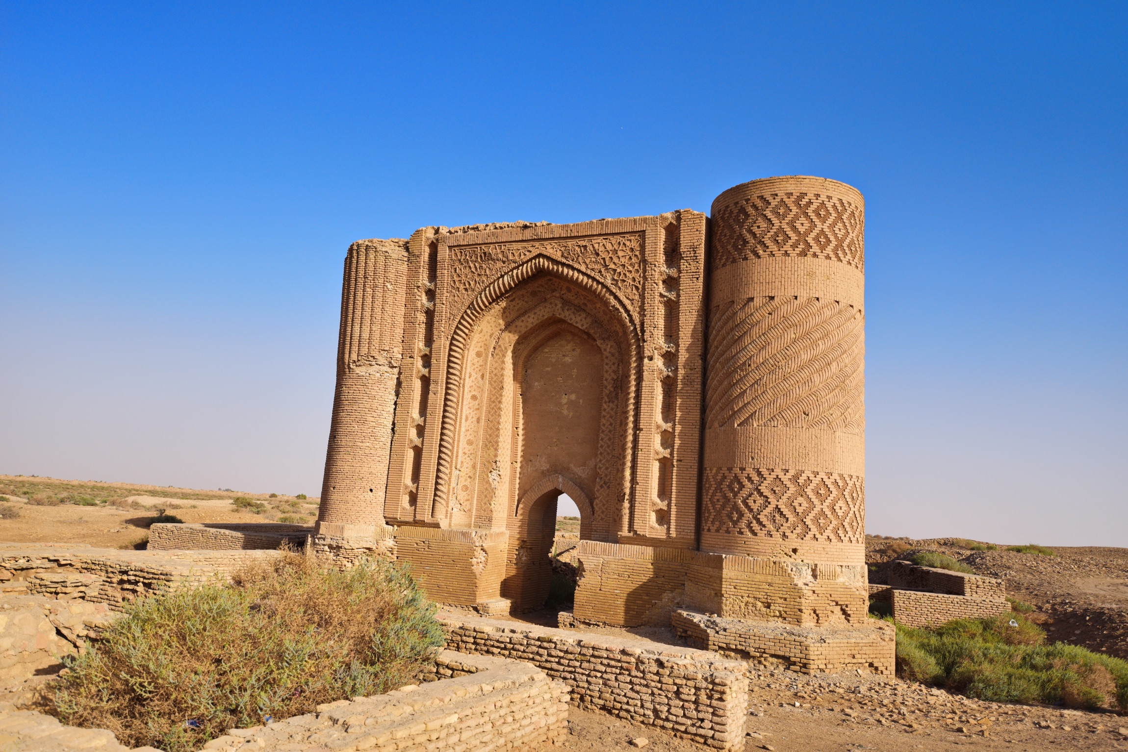 Cars.iq Iraq's Most Trusted Motorplace to Buy Sell & Rent Used Car Online